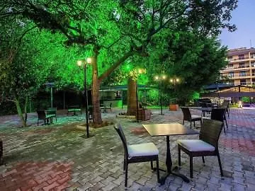 Hotel Royalisa